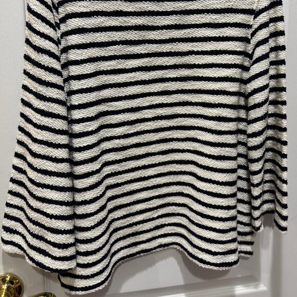 Top - Picture 3 of 3